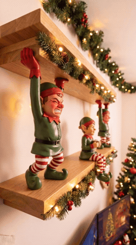 🎄 Christmas Character Wall Shelf – Festive Display for Ornaments & Collectibles
