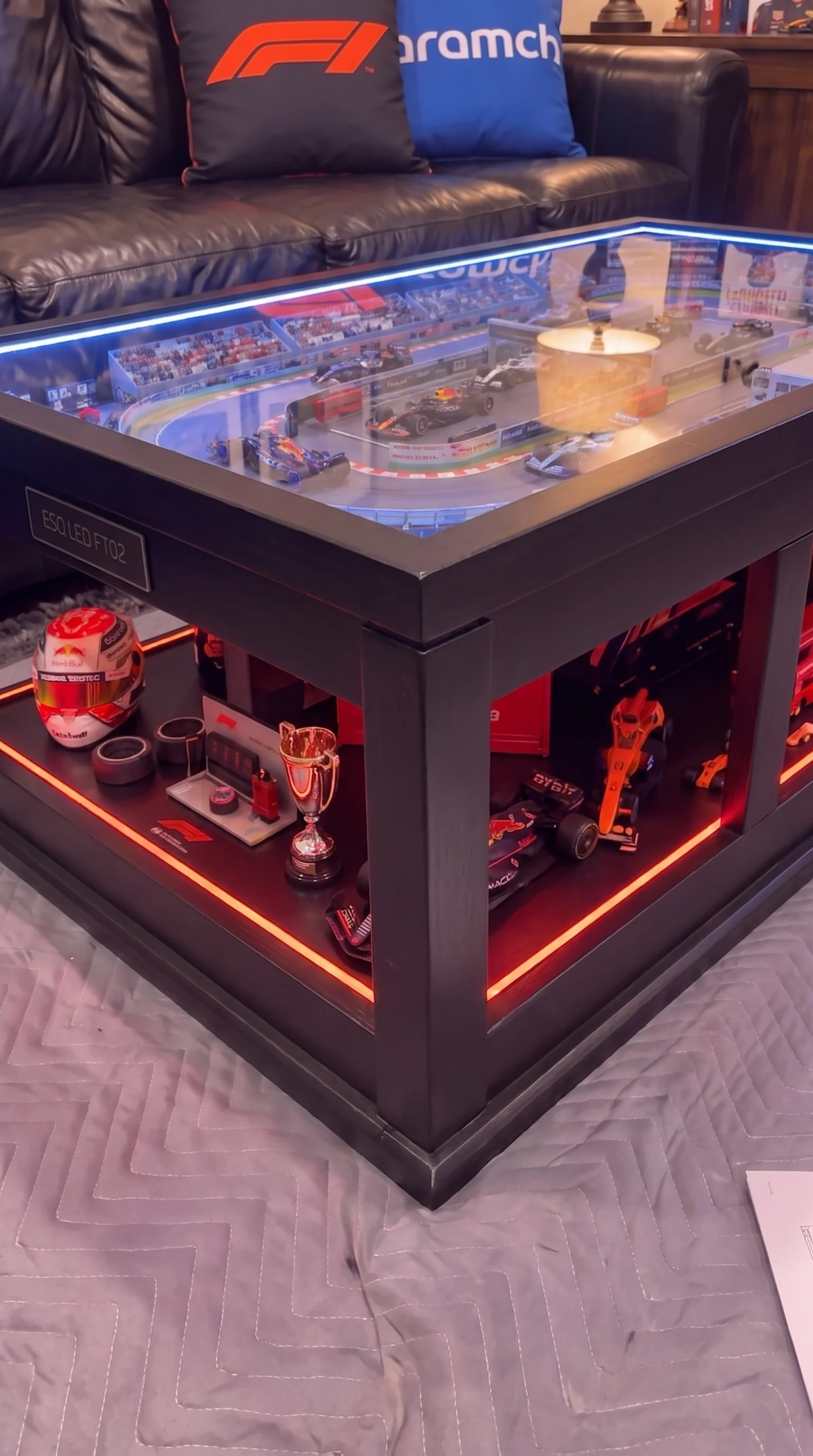 🏁 Racing Track Coffee Table – LED‑Lit Motorsport Display for Gaming Rooms & Man Caves
